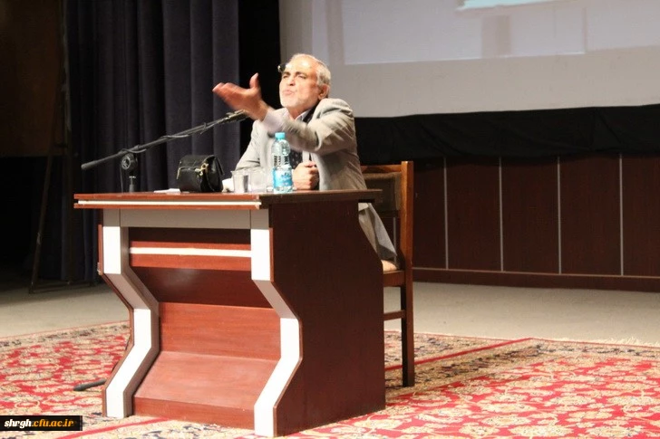 برگزاری همایش بنیاد فرهنگی شهیددکترچمران دردانشگاه فرهنگیان استان قزوین تحت عنوان نشست تخصصی شخصیت معلمی وفرهنگی شهیدچمران. 8