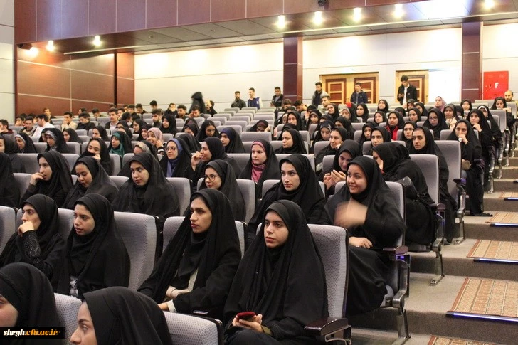 برگزاری همایش بنیاد فرهنگی شهیددکترچمران دردانشگاه فرهنگیان استان قزوین تحت عنوان نشست تخصصی شخصیت معلمی وفرهنگی شهیدچمران. 8