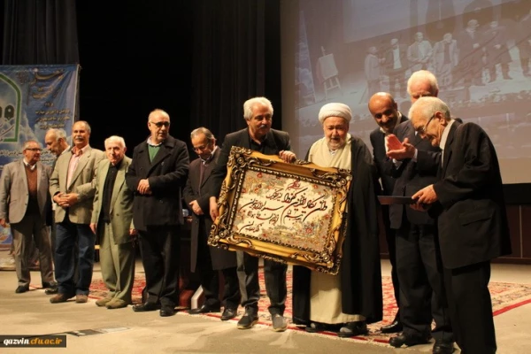 دردانشگاه فرهنگیان استان قزوین برگزار شد:«همایش باشکوه نکوداشت یکصدمین سال تاسیس تربیت معلم درایران» 12