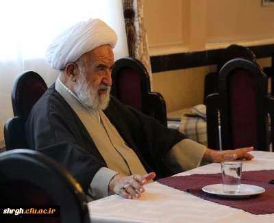 نشست هم اندیشی استادان با حضور حجت الاسلام و المسلمین راشد یزدی