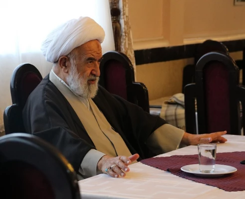 نشست هم اندیشی استادان با حضور حجت الاسلام و المسلمین راشد یزدی 2