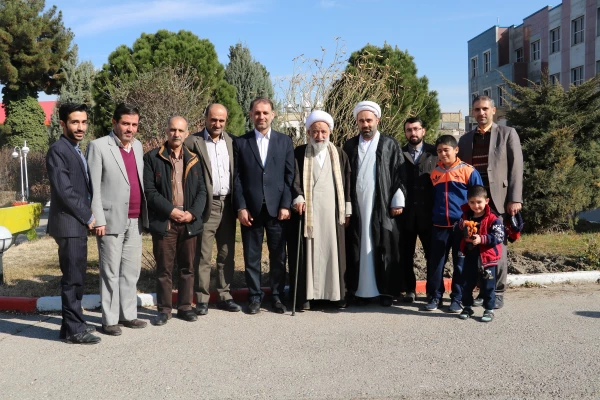 نشست هم اندیشی استادان با حضور حجت الاسلام و المسلمین راشد یزدی 4