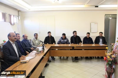 نشست صمیمی دکتررضایی رئیس گروه مطالعات فرهنگی دانشگاه فرهنگیان بامسئولین کانونها وتشکل های دانشجویی دانشگاه فرهنگیان استان قزوین