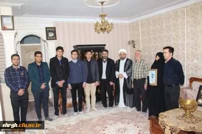 حضور مسئولین ودانشجویان دانشگاه فرهنگیان استان قزوین درمنزل شهید مجیدقنبری