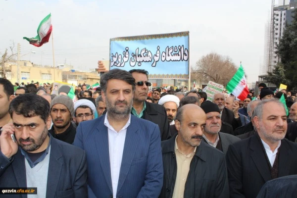 شرکت گسترده وپرشور مسئولین،کارکنان ودانشجویان دانشگاه فرهنگیان استان قزوین درراهپیمایی یوم الله 22بهمن 97 8