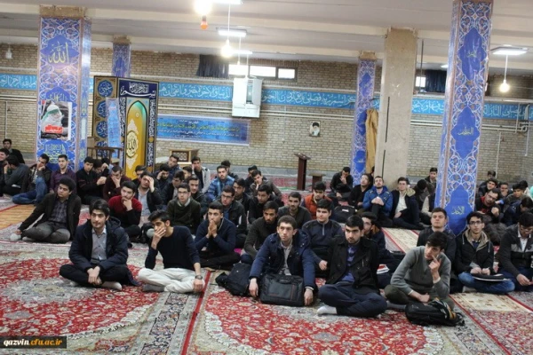 جلسه پرسش وپاسخ دانشجویان پردیس شهیدرجایی قزوین بامسئولین هسته گزینش اداره کل آموزش وپرورش استان 4