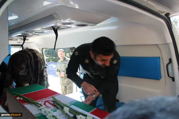 استقبال ووداع باشکوه وعاشقانه اساتید کارکنان ودانشجویان دانشگاه فرهنگیان استان قزوین با سردارشهید مدافع حرم حمیدمحمدرضایی 10