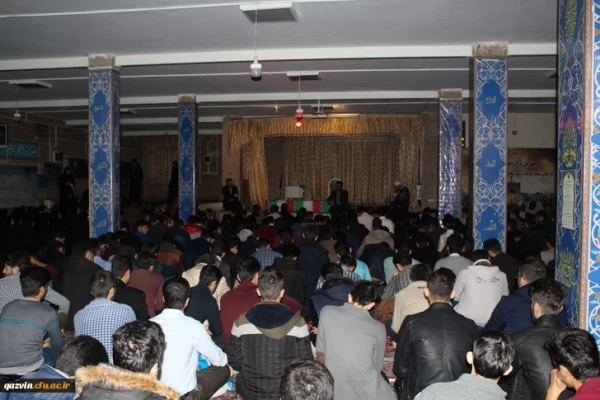 استقبال ووداع باشکوه وعاشقانه اساتید کارکنان ودانشجویان دانشگاه فرهنگیان استان قزوین با سردارشهید مدافع حرم حمیدمحمدرضایی 12